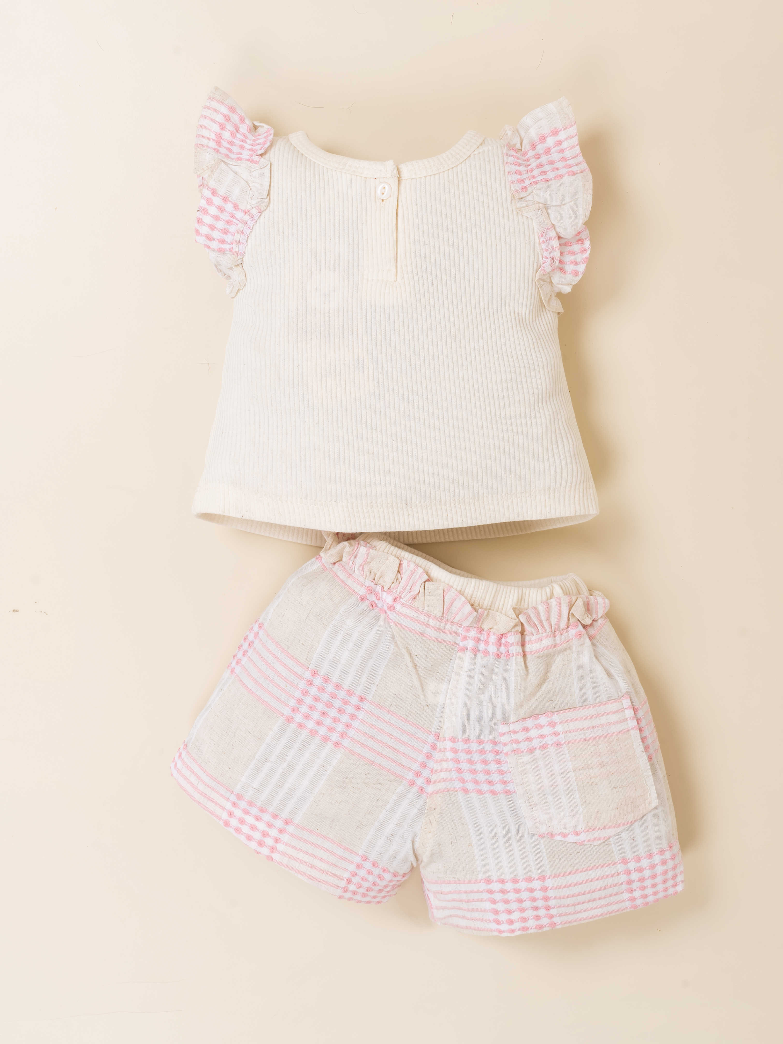Girls Printed Knit Top with Woven Check Shorts