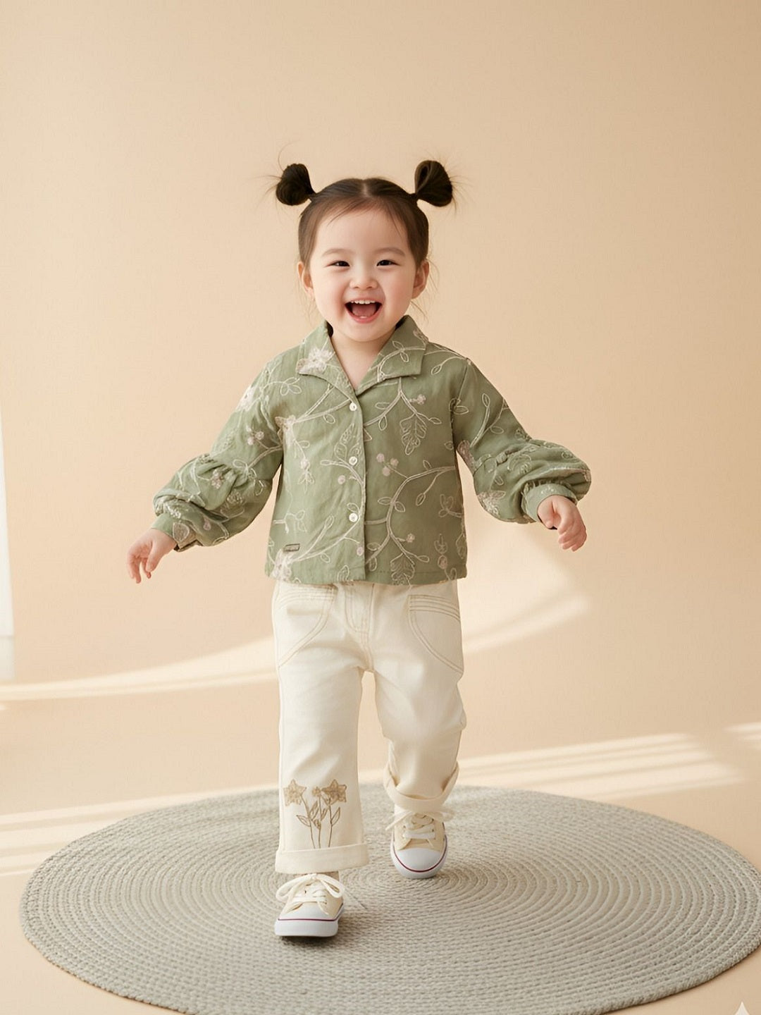 Full Sleeve Shirt and White Jeans Set