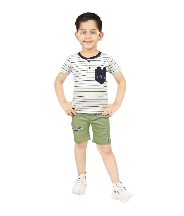 CHOO CHOO Boys Printed  T-shirt and shorts