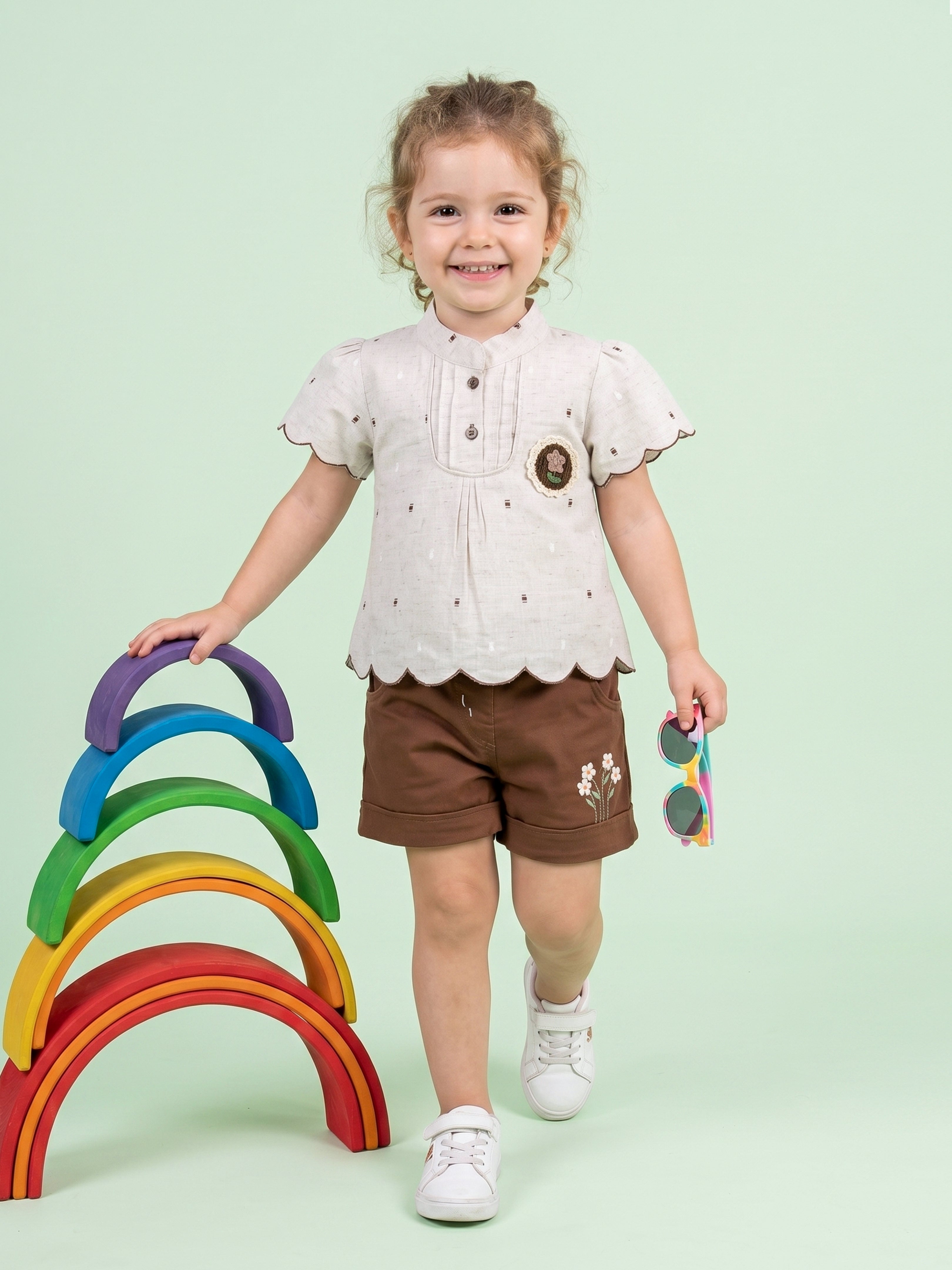 Girls Top and Shorts Clothing Set