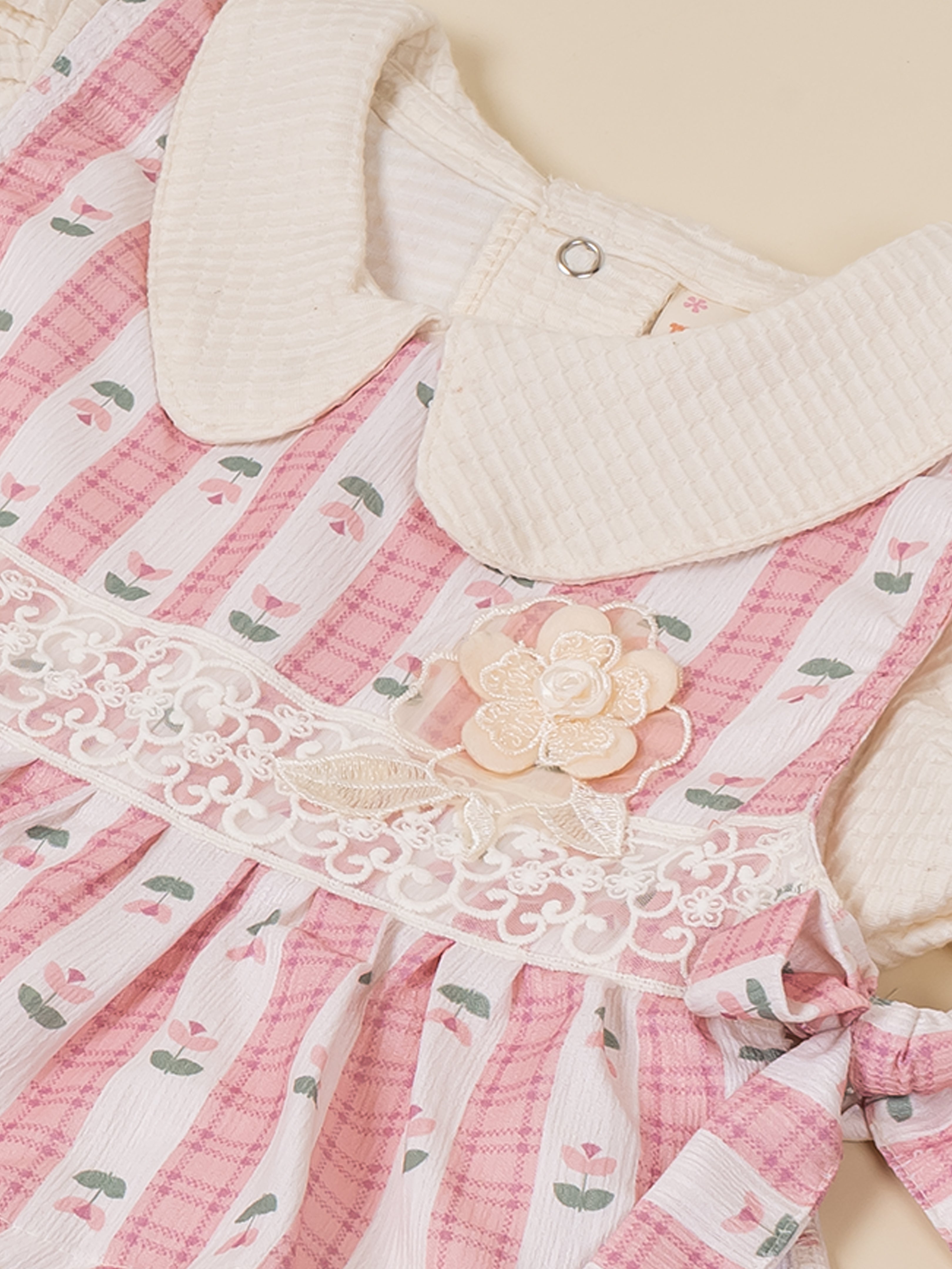 Girls Stylish Top & Capri Pant Set