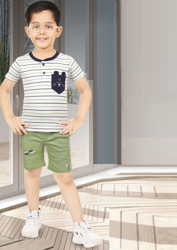 CHOO CHOO Boys Printed  T-shirt and shorts