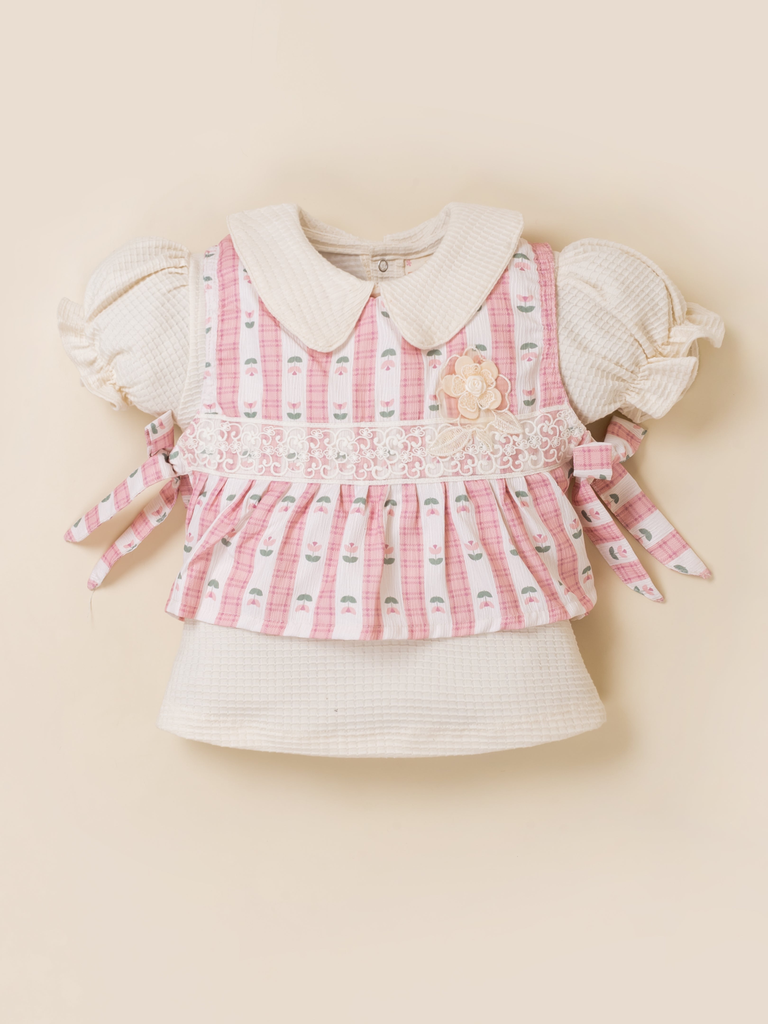 Girls Stylish Top & Capri Pant Set