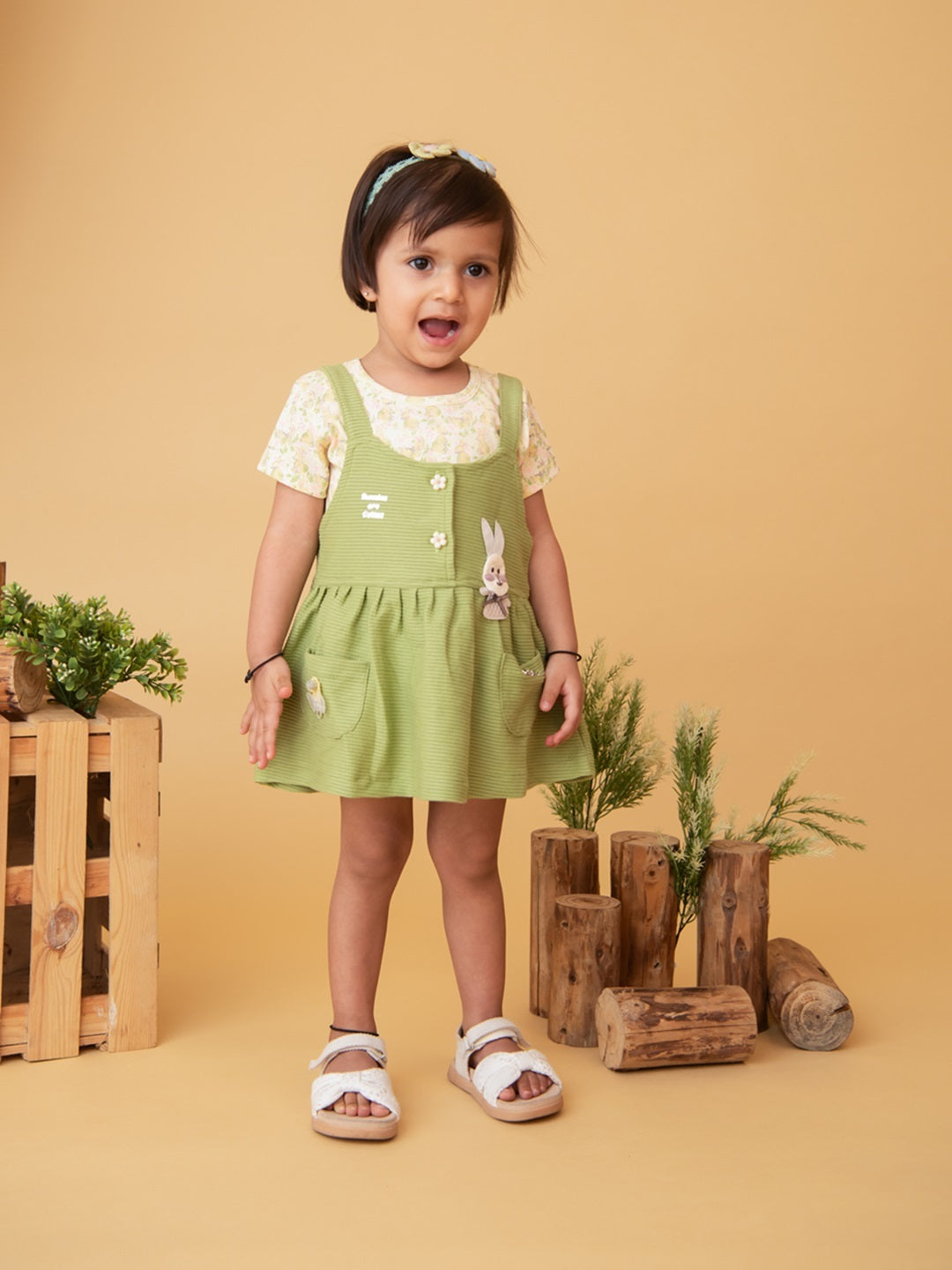 Infant Girls Printed Cotton Dungaree With Top & Brief