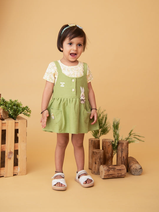 Baby's Day Infant Girls Printed Cotton Dungaree With Top & Brief